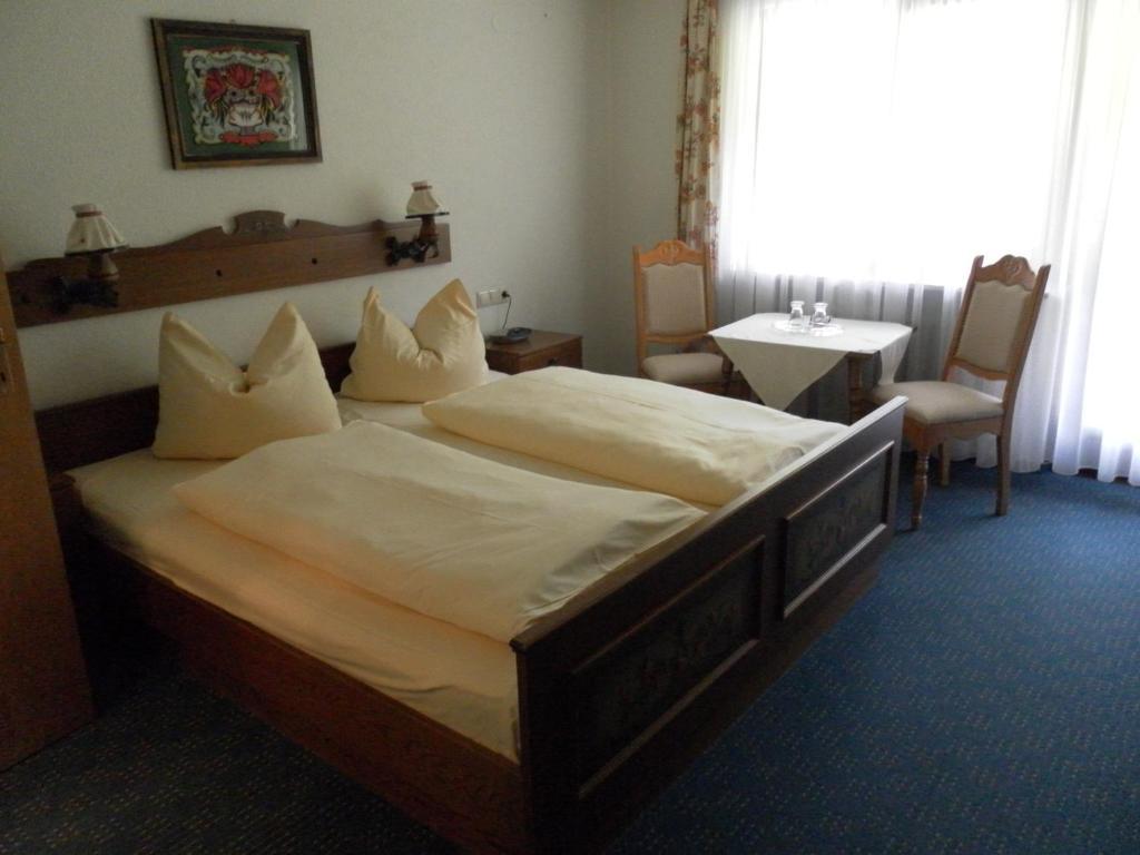 טיטיזי-נוישטאדט Hotel Garni Seebachstueble מראה חיצוני תמונה